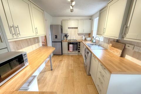 9 Juniper Close, Whitehill, Bordon, GU35 9EZ
