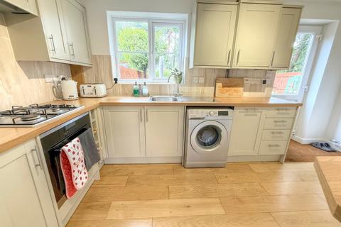 9 Juniper Close, Whitehill, Bordon, GU35 9EZ