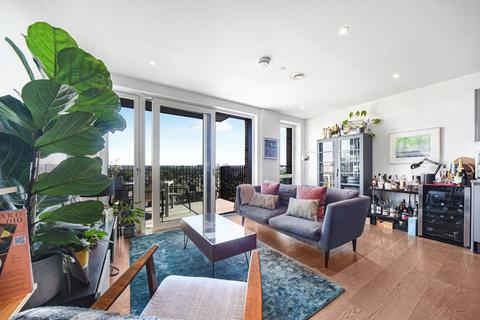 2 bedroom flat to rent, Heygate Street, Elephant and Castle, London, SE17
