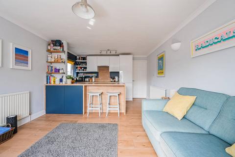 1 bedroom flat for sale, West Avenue, Walthamstow Village, London, E17