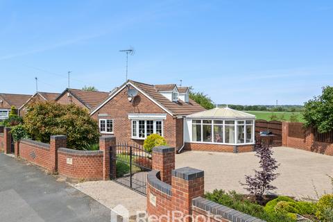 3 bedroom detached bungalow for sale, Adwick-Le-Street, South Yorkshire DN6