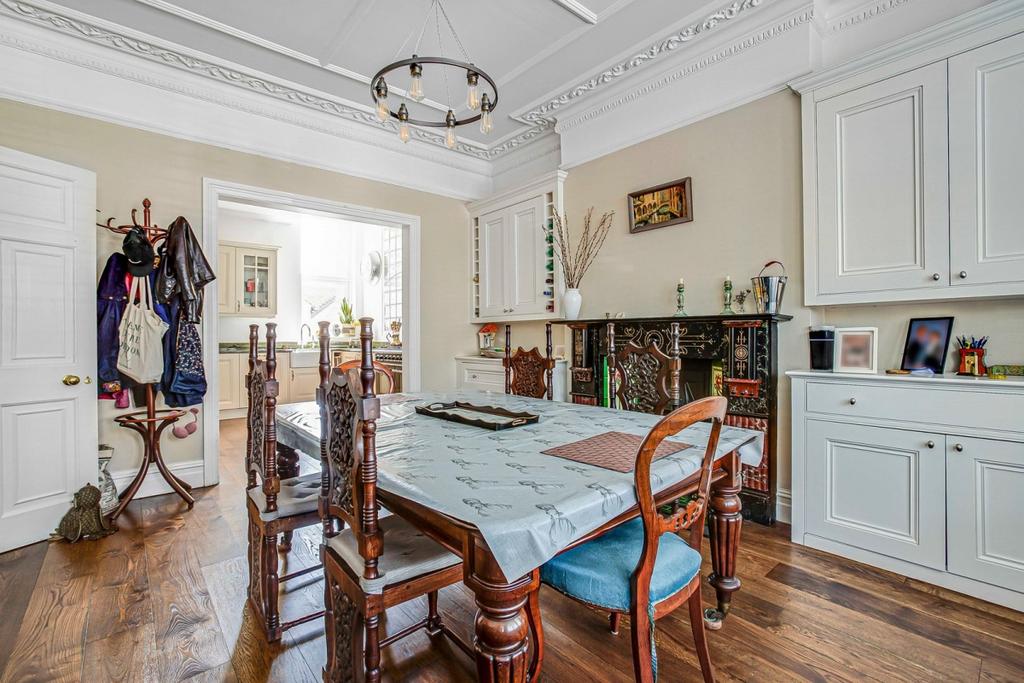 KFH-49 Baldry Garden