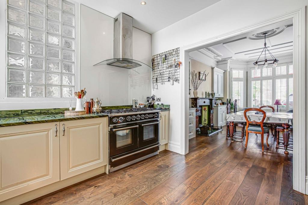 KFH-49 Baldry Garden