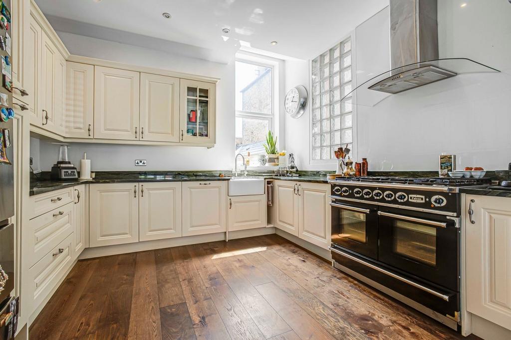 KFH-49 Baldry Garden