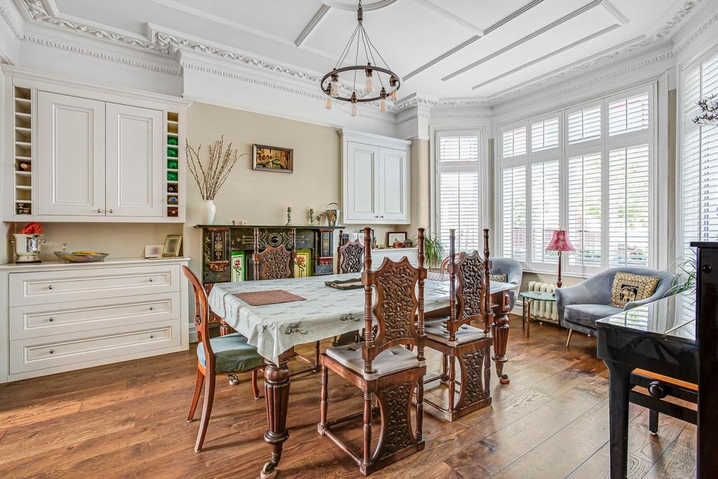 KFH-49 Baldry Garden