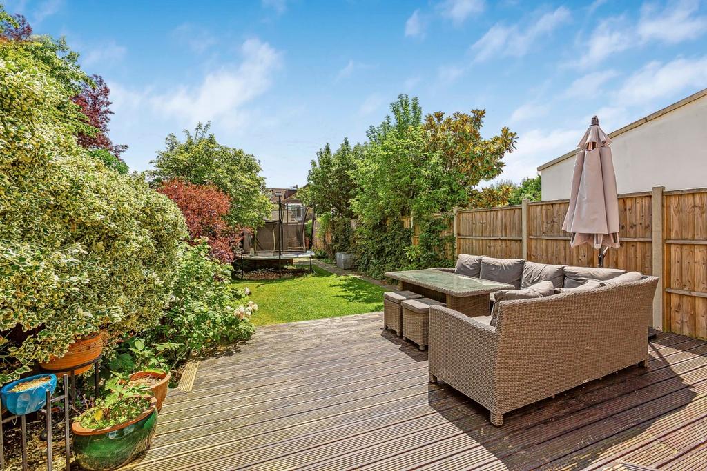 KFH-49 Baldry Garden