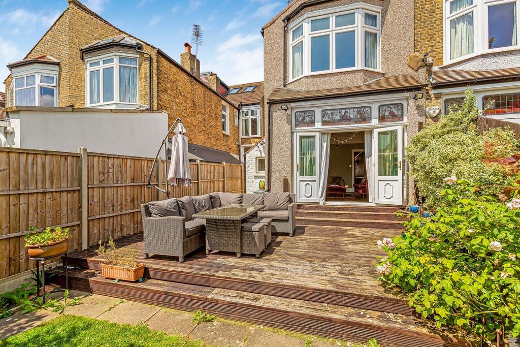 KFH-49 Baldry Garden