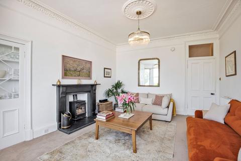2 bedroom apartment to rent, East Trinity Road, Edinburgh, Midlothian