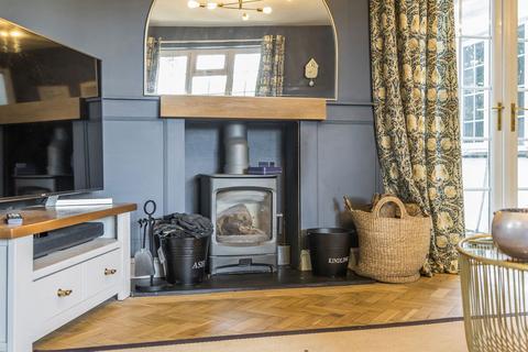 83 Abingdon Road, Dorchester On Thames, Wallingford, OX10 7LB