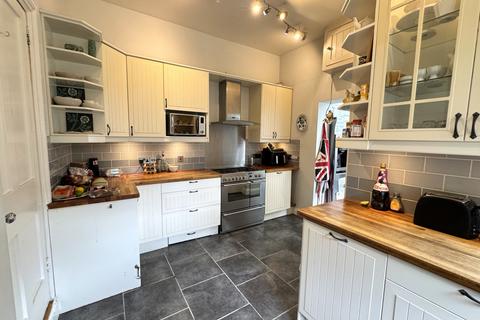 Mirfield House London Road, Devizes, SN10 1LU