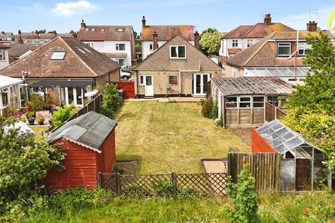 12 King Edward Road, Stanford-le-hope, SS17 0EF