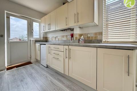 12 King Edward Road, Stanford-le-hope, SS17 0EF