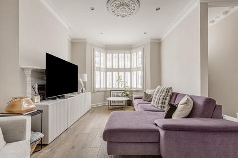 5 bedroom terraced house to rent, Bronsart Road, London
