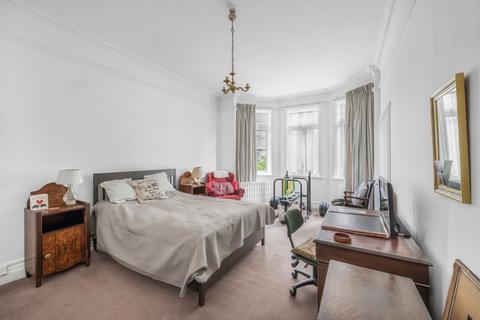 3 bedroom flat for sale, Devonshire Mansions, 208 Great Portland Street, London