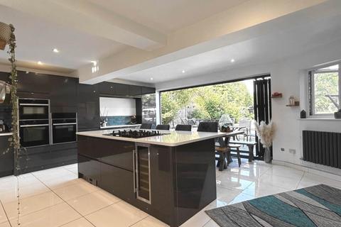 5 bedroom semi-detached house for sale, Stuart Close, Emmer Green, Reading