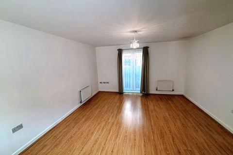1 bedroom ground floor flat to rent, Pollock Court, Dodd Road, North Watford, Hertfordshire, WD24 5BZ