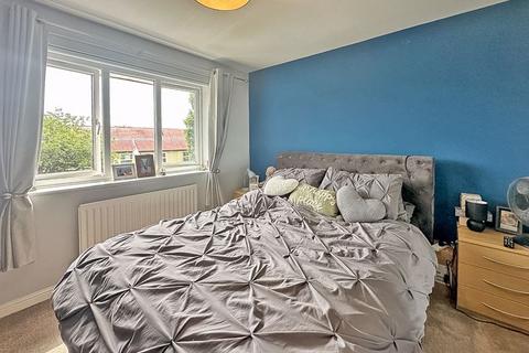 52 Walkers Fold, Willenhall, WV12 5PB