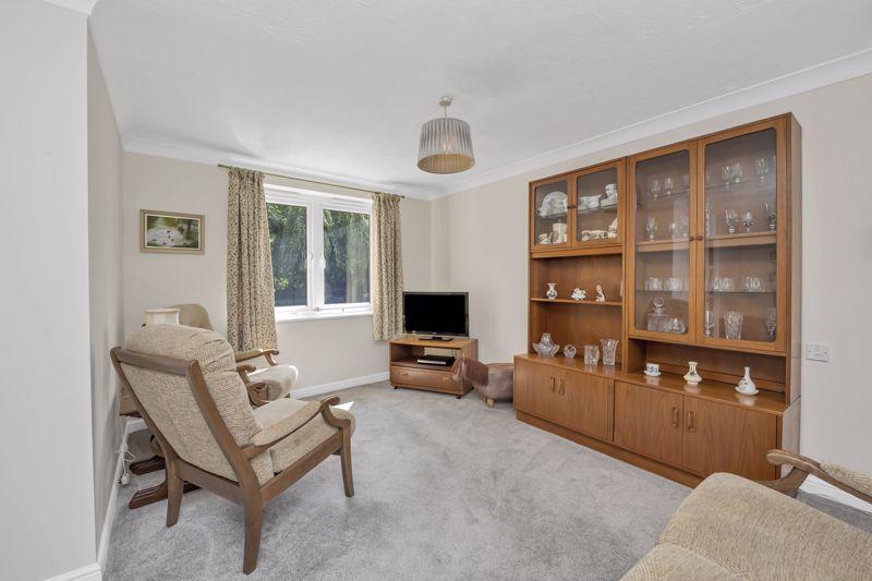 Sitting/Dining Room