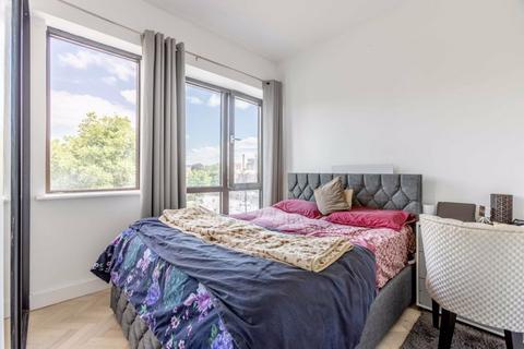 1 bedroom apartment for sale, Bath Road, Slough