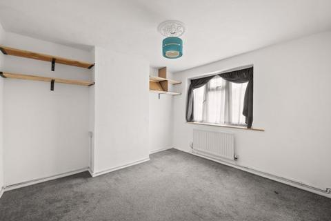 undefined, Wood End Lane, Northolt