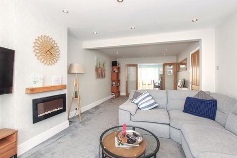 3 bedroom semi-detached house for sale, Deaconsfield Road, Hemel Hempstead