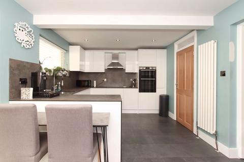 3 bedroom semi-detached house for sale, Deaconsfield Road, Hemel Hempstead