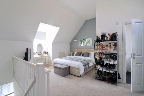 3 bedroom terraced house for sale, Alderney Avenue, Milton Keynes