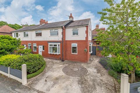 3 bedroom semi-detached house for sale, Moss Close, Stockton Heath