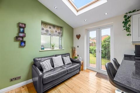 3 bedroom semi-detached house for sale, Moss Close, Stockton Heath