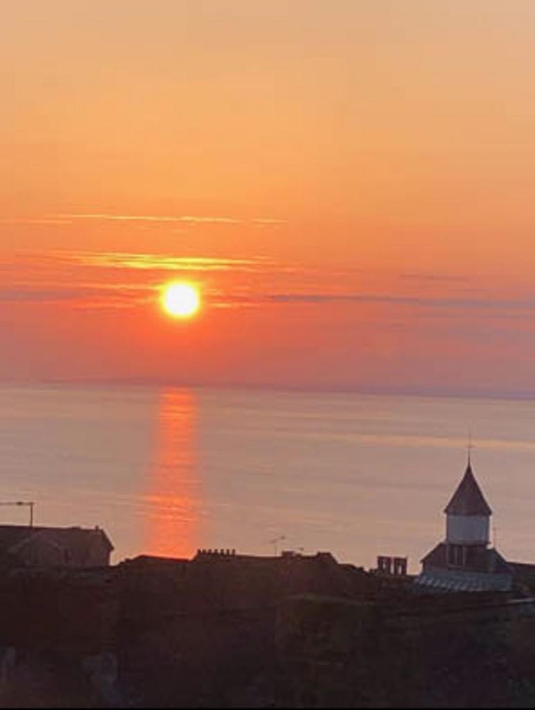 Sun Set