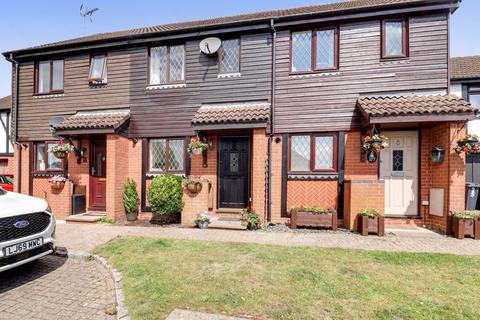 25 Windmill Field, Windlesham, GU20 6QD