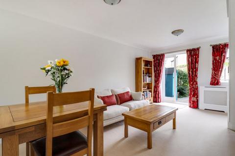25 Windmill Field, Windlesham, GU20 6QD