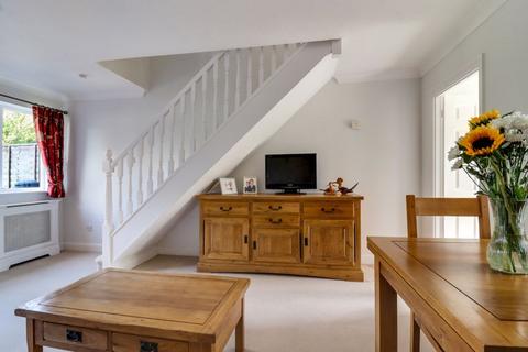 25 Windmill Field, Windlesham, GU20 6QD