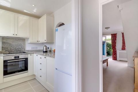 25 Windmill Field, Windlesham, GU20 6QD