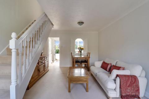 25 Windmill Field, Windlesham, GU20 6QD