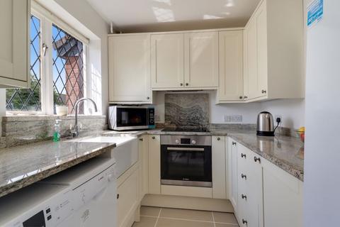 25 Windmill Field, Windlesham, GU20 6QD