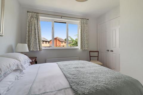 25 Windmill Field, Windlesham, GU20 6QD