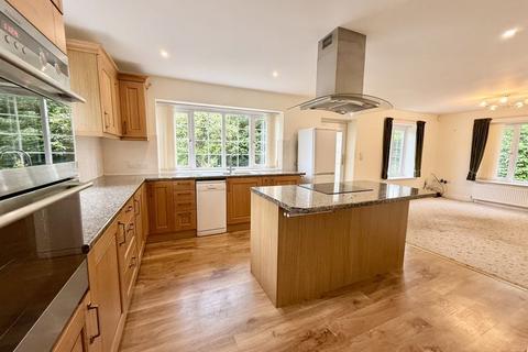 4 bedroom detached house for sale, Brighton Road, Horsham