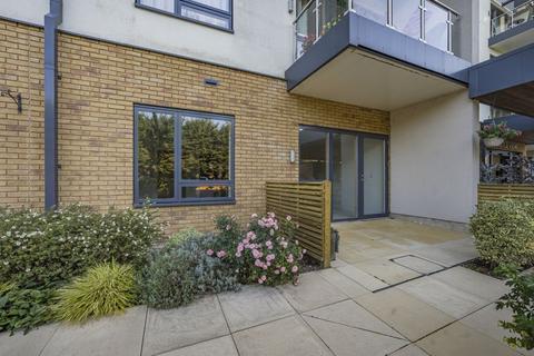 1 bedroom apartment for sale, Helston Lane, Windsor SL4