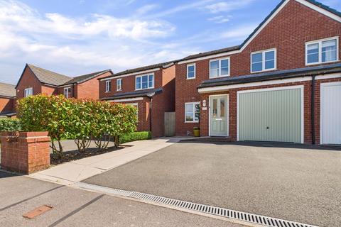 3 bedroom semi-detached house for sale, Greenfields Drive, Newport TF10