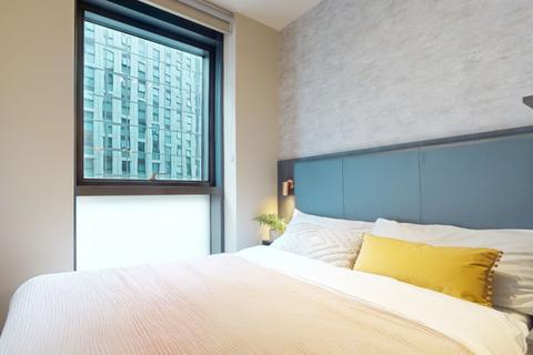 Studio to rent, Crossharbour Plaza