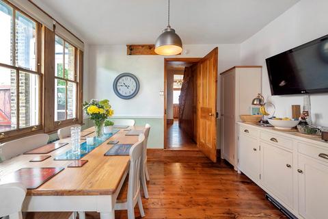 6 Abbey Road, Bexleyheath, DA7 4BD