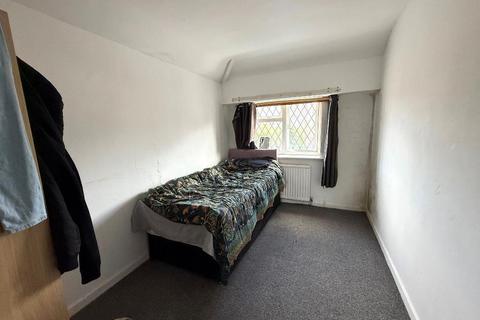 undefined, L&D Borders, Luton LU4