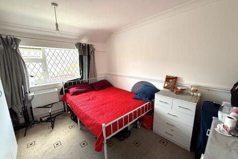 undefined, L&D Borders, Luton LU4