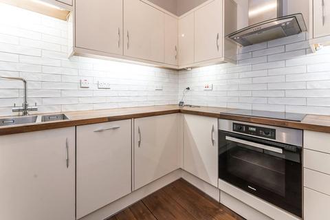 2 bedroom flat to rent, Maxwell Street, Edinburgh, EH10