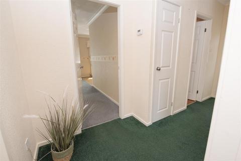 undefined, Mill Rise, Driffield