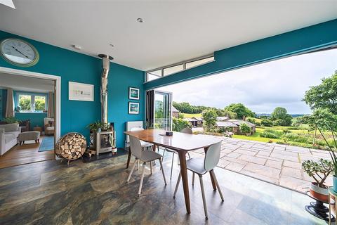 6 bedroom detached house for sale, North Tawton