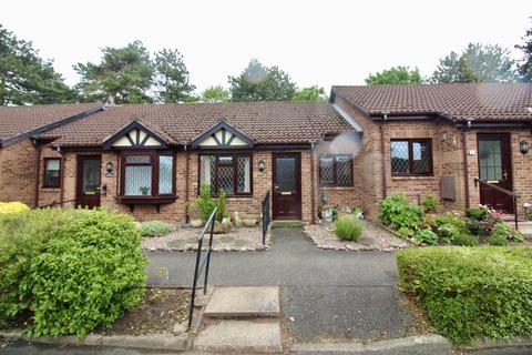 undefined, Heathcote Gardens, Bebington, Merseyside, CH63