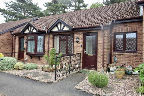 undefined, Heathcote Gardens, Bebington, Merseyside, CH63