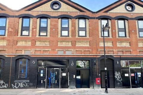 Studio to rent, Cheshire Street